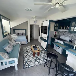 Apartment Scarlett Studios: Embassy-friendly With Airport Transfer, Bridgetown