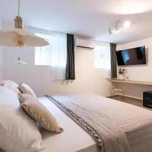  Apartment Saint Simeon And Croatia
